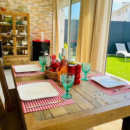 Apartment High Standing! 200m2 Private Garden Jacuzzi Sun Bed&interior